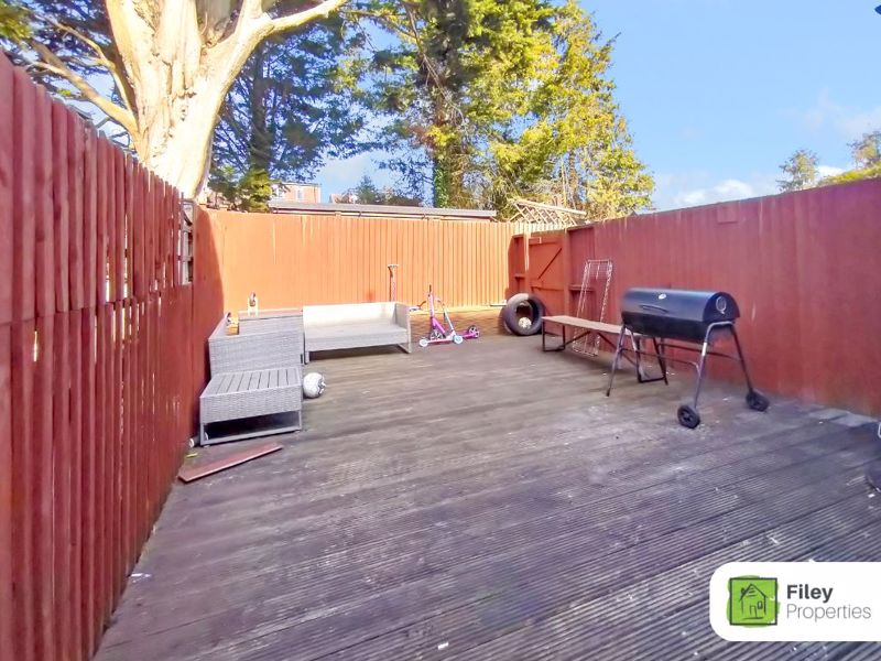 Photo 19- click for photo gallery